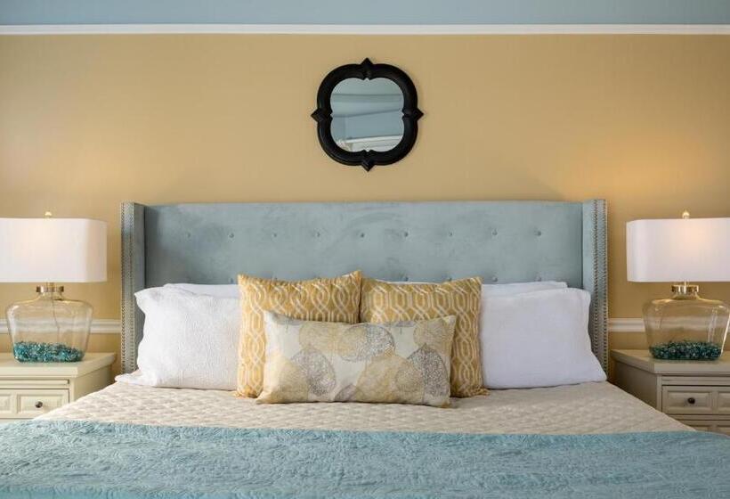 جناح سرير كينج, Bayfront Marin House