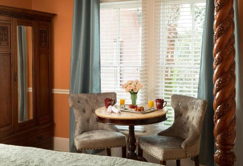 غرفة قياسية مزوَّدة بجاكوزي, Bayfront Marin House