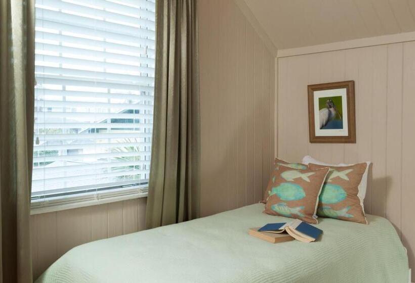 جناح عائلي, Bayfront Marin House