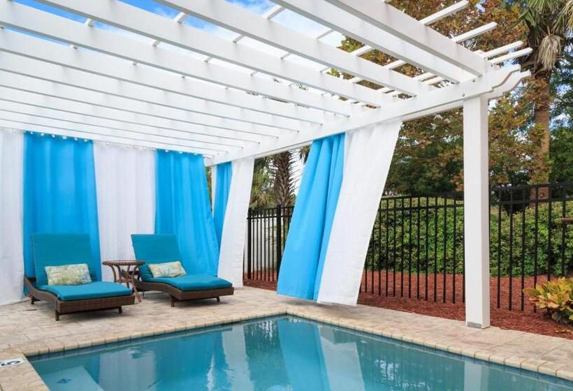 كابينة, Bayfront Marin House