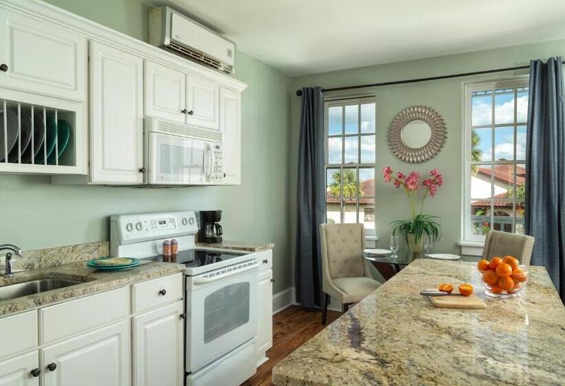 شقة غرفة نوم واحدة مزودة بشُرفة, Bayfront Marin House