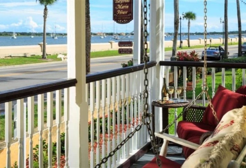 غرفة قياسية سرير كينج, Bayfront Marin House