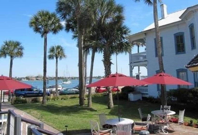 كابينة, Bayfront Marin House