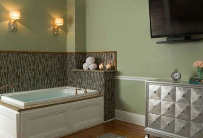 كابينة, Bayfront Marin House