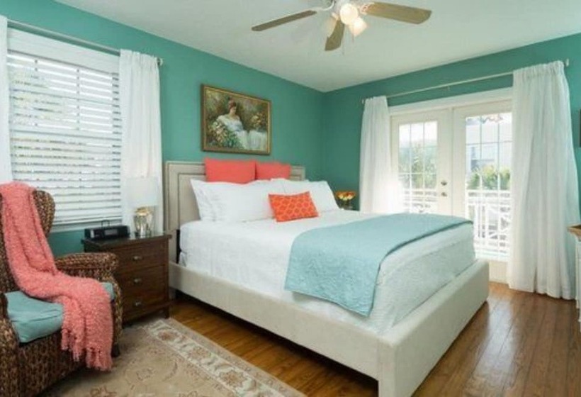 كابينة, Bayfront Marin House