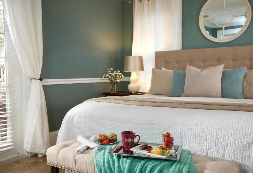 스탠다드 룸 킹사이즈 침대, Bayfront Marin House