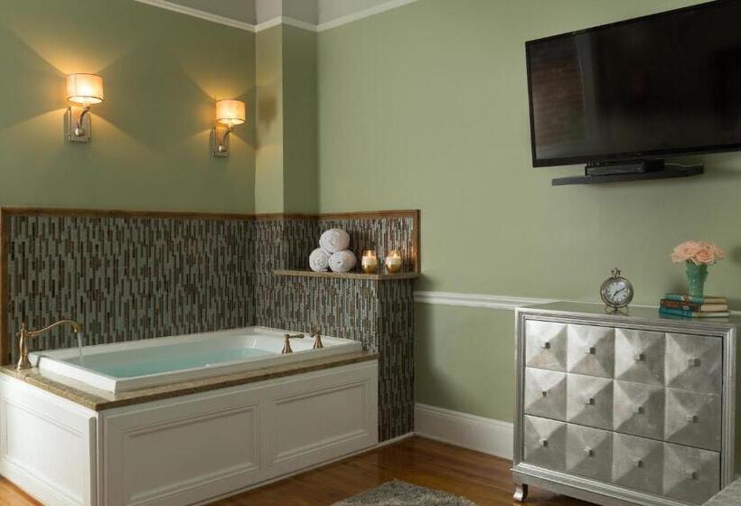 غرفة قياسية مزوَّدة بجاكوزي, Bayfront Marin House