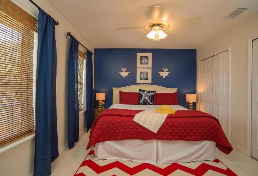 جناح سرير كينج, Bayfront Marin House