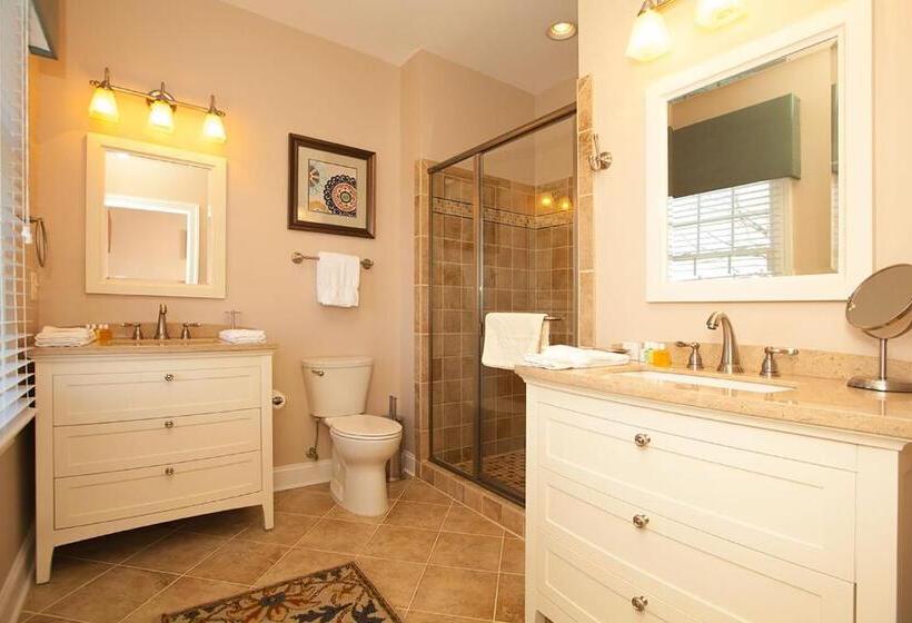 Люкс Повышенной Комфортности, Hillbrook Inn & Spa