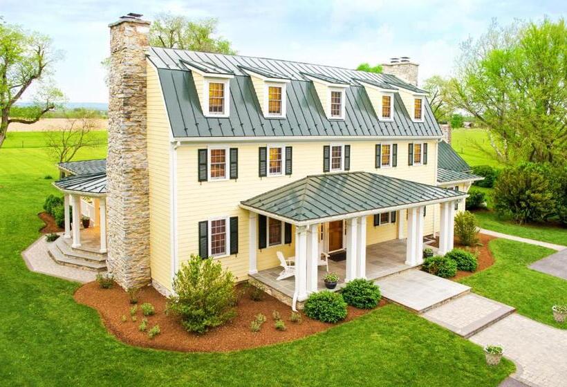 스위트 킹사이즈 침대, Hillbrook Inn & Spa
