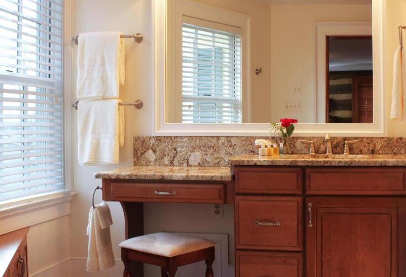 Люкс Кровать Кинг, Hillbrook Inn & Spa