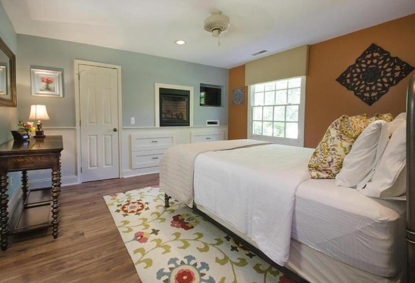 Люкс Повышенной Комфортности, Hillbrook Inn & Spa