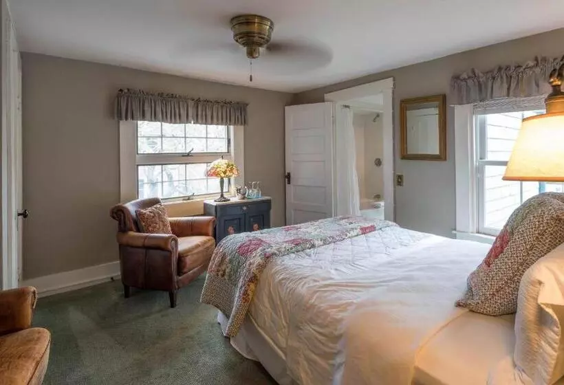 اتاق استاندارد, Snug Cottage
