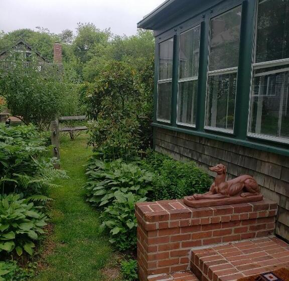 가든 전망 스위트, Snug Cottage