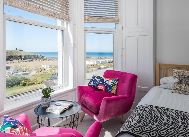 オーシャンビュースタンダードルーム, The Edgcumbe Hotel & Deck Restaurant