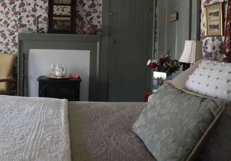 جناح, The Inn At Stony Creek