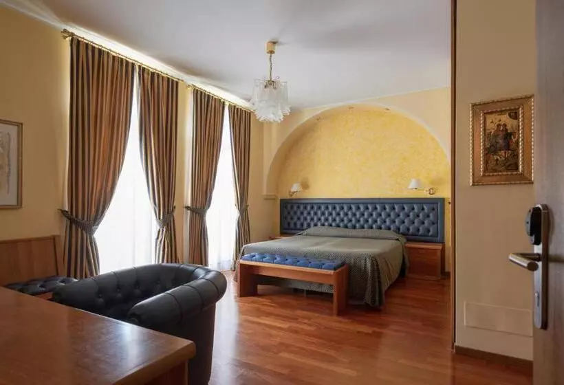 Superior room with lake view, Du Parc