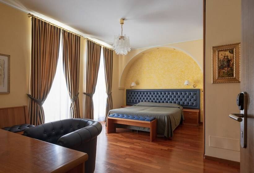 Superior room with lake view, Du Parc