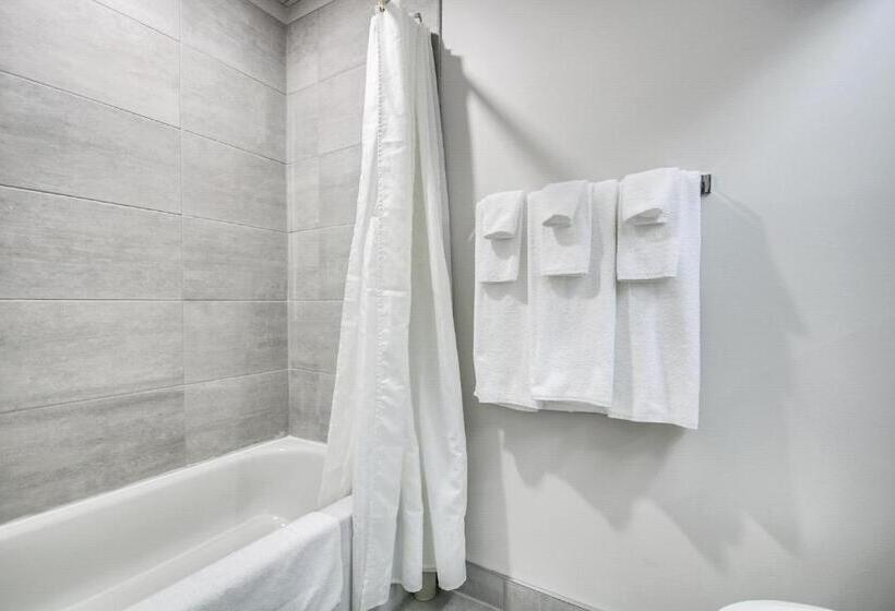 스탠다드 룸 킹사이즈 침대, Hôtel Marineau Shawinigan