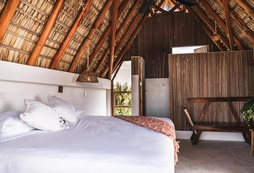 デラックススイート, Casa Chula Hotel Boutique Frente Al Mar