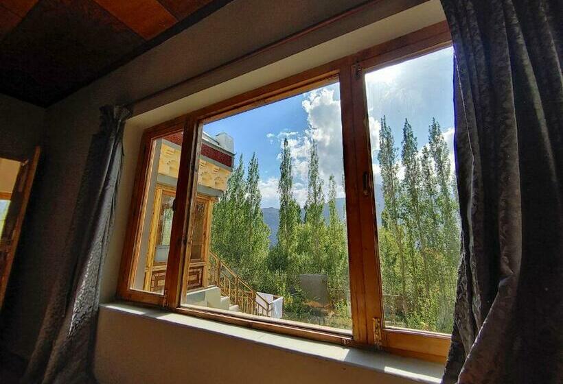 Quarto Deluxe Vista Montanha, Rimo