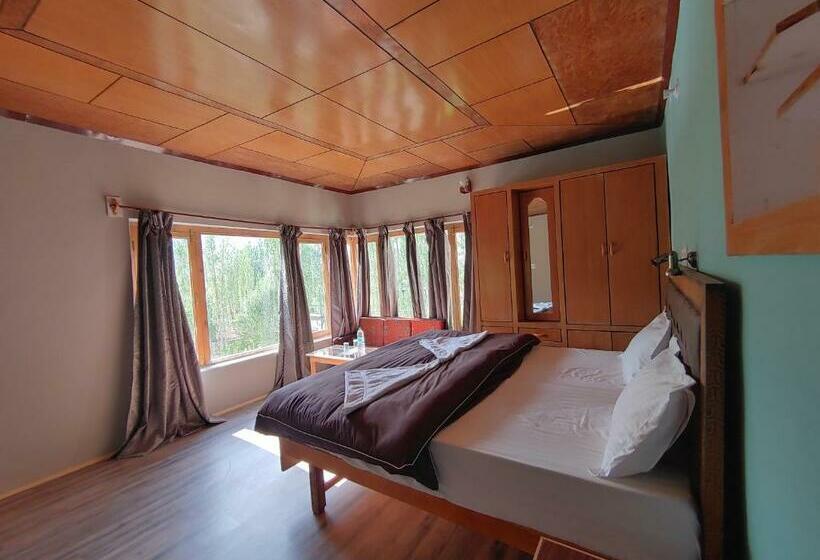 Quarto Deluxe Vista Montanha, Rimo