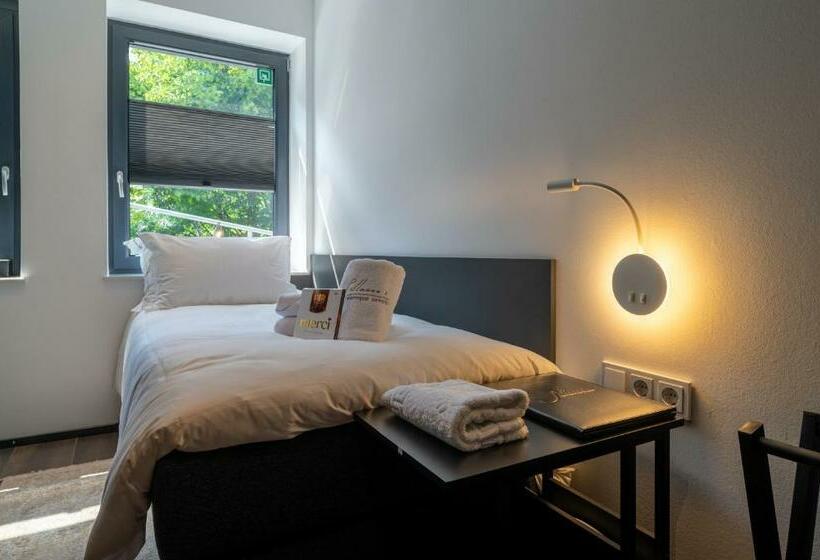 اتاق استاندارد یک نفره, Sellmann´s Boutique