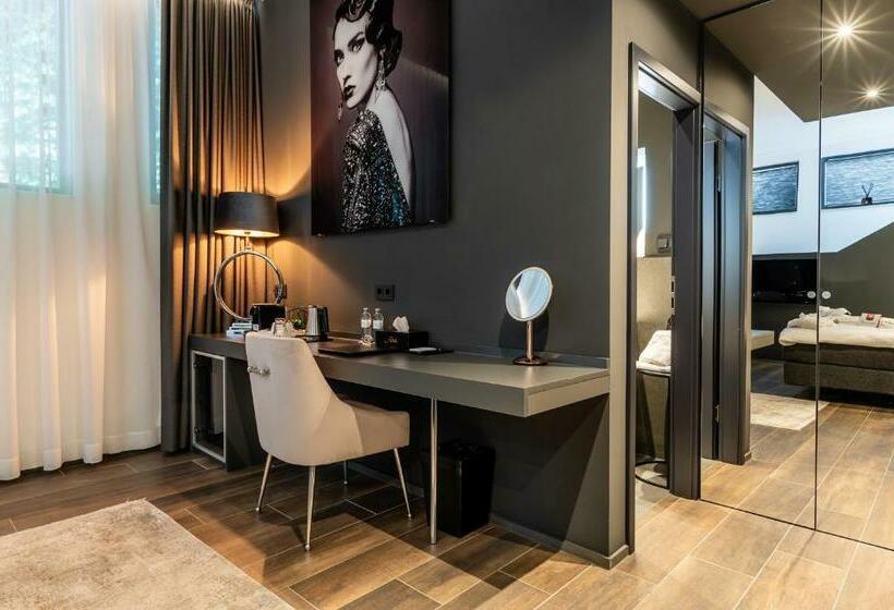 Deluxe Suite King Bed, Sellmann´s Boutique