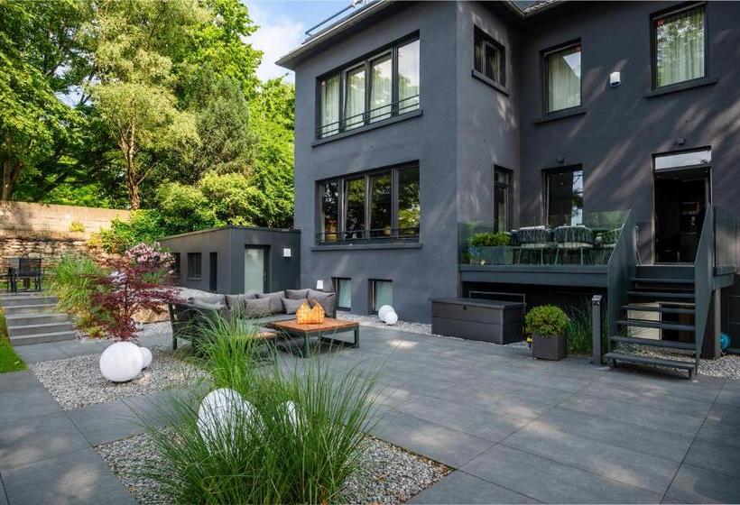 اتاق لوکس, Sellmann´s Boutique