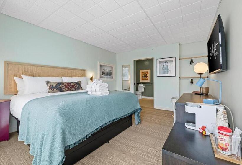 身障者適用キングサイズベッドルーム, The Starlight Motor Inn