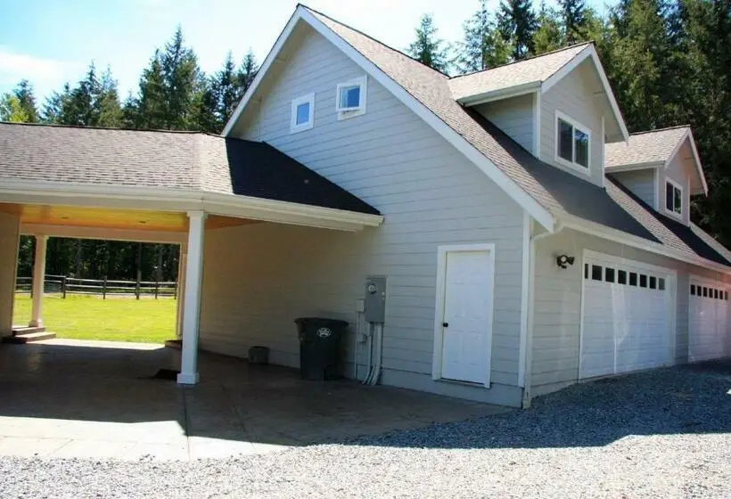スタンダードルーム, The Loft At The Nisqually Highland Ranch