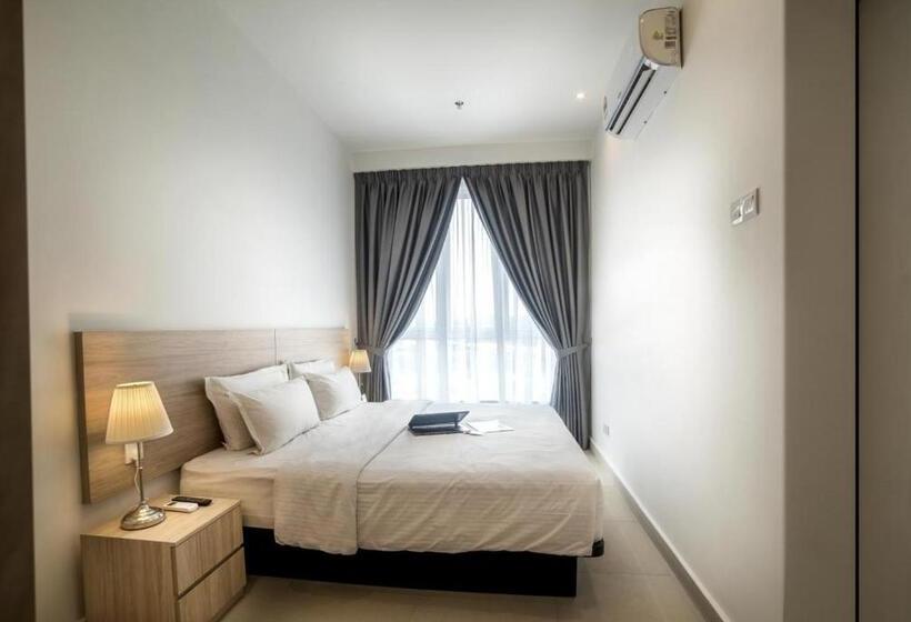 スーペリアスタジオ, The Signature Serviced Suites Puchong