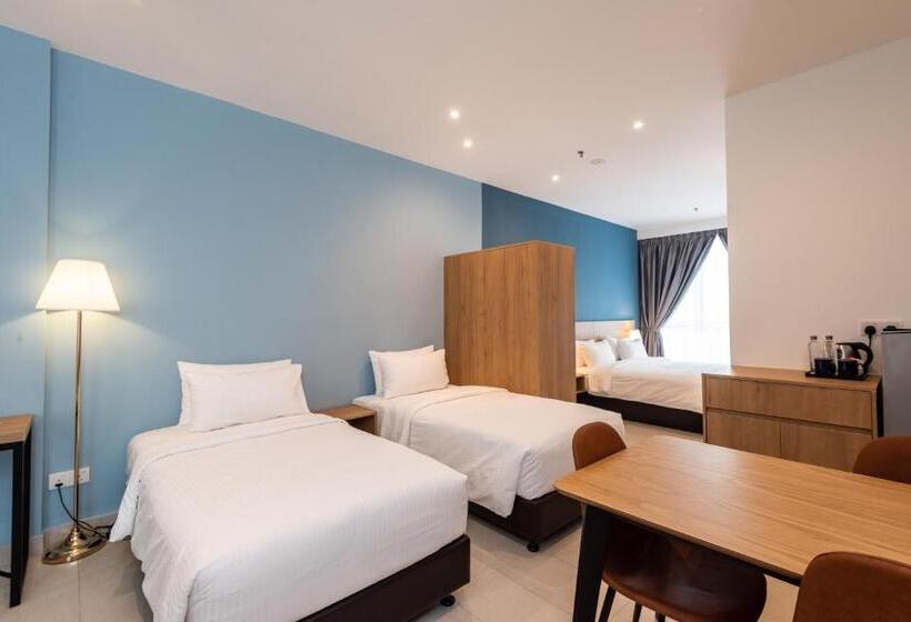 ファミリーステューディオ, The Signature Serviced Suites Puchong