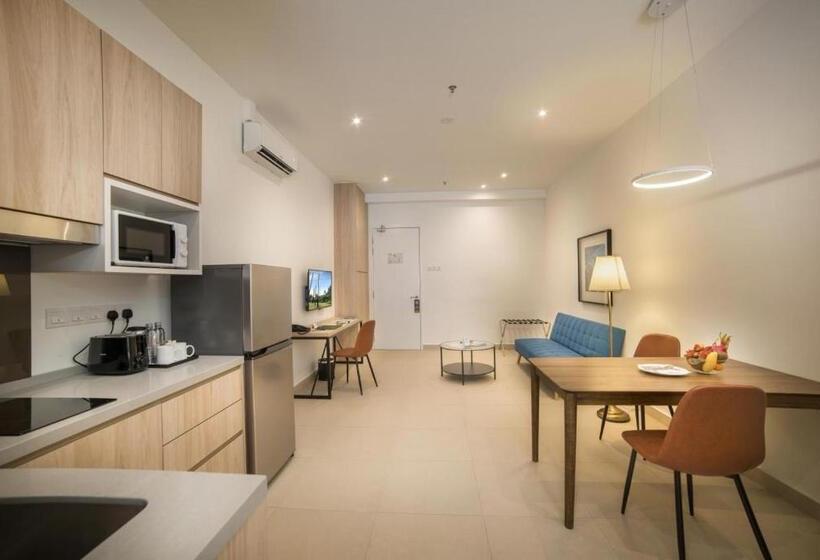 Студио Стандарт Кровать Кинг, The Signature Serviced Suites Puchong