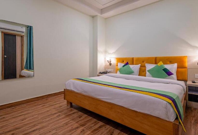 Номер Стандарт, Treebo Shakuntalam, Near Lucknow Airport