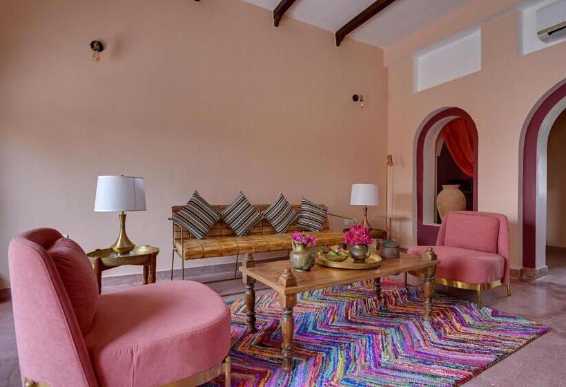 带大床的标准间, Maya Garh Pushkar