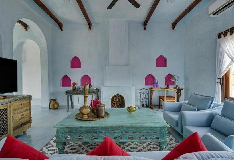 带大床的标准间, Maya Garh Pushkar