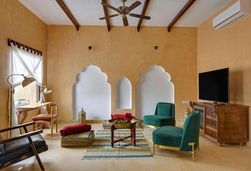 标准间带山景, Maya Garh Pushkar