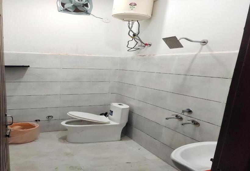 トリプルクラシックルーム, Oyo 86482 Inn London Dream Restaurant