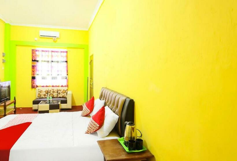 带大床的豪华间, Oyo 91839 Penginapan Sulthan Penyengat Syariah
