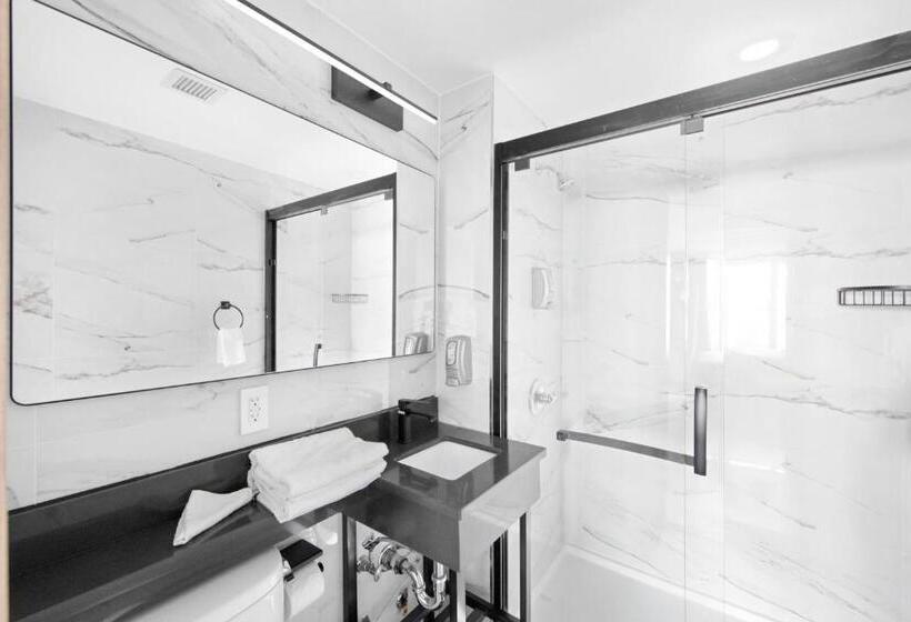 高级大房间, Tremont Bronx Yankee Stadium