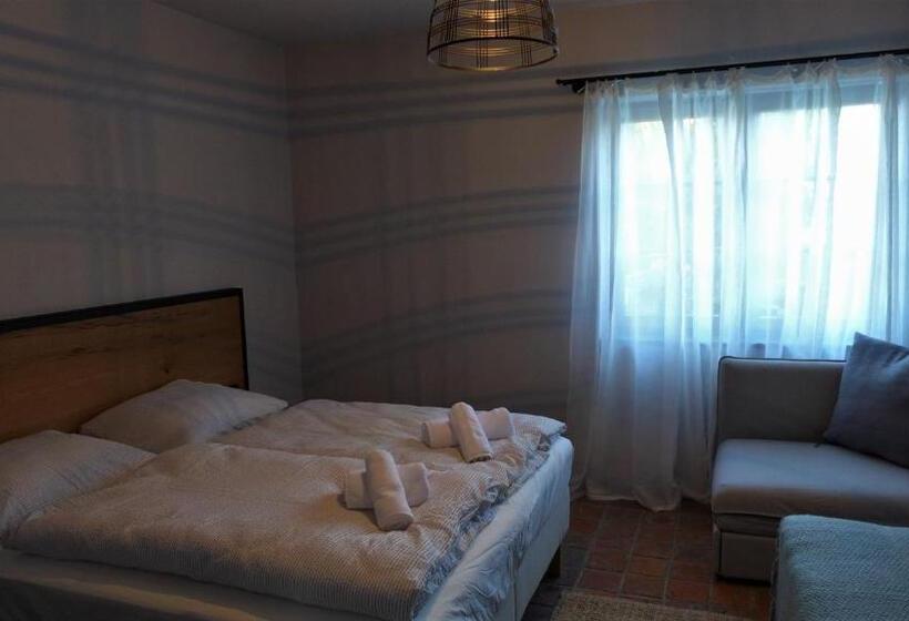 Четырехместный Номер Стандарт, Ořechový Dvůr