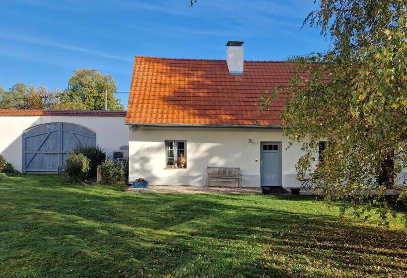 침실 2개 주택, Ořechový Dvůr