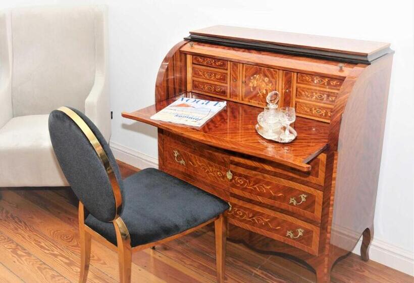 컴포트 트리플 룸, Schlosshotel Gross Koethel
