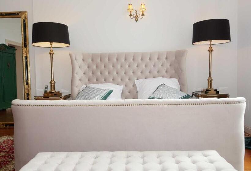 חדר קומפורט לשלושה, Schlosshotel Gross Koethel