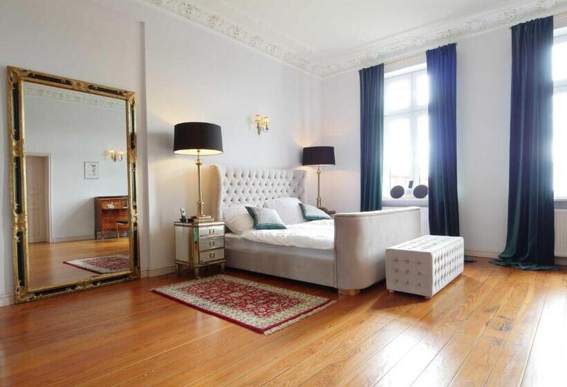 컴포트 트리플 룸, Schlosshotel Gross Koethel