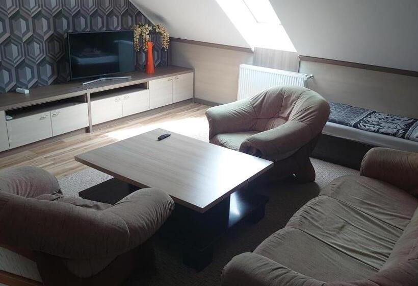 חדר משפחתי, Fitnessfun