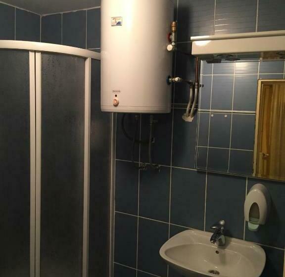 اتاق لوکس, Bed & Breakfast Karavan