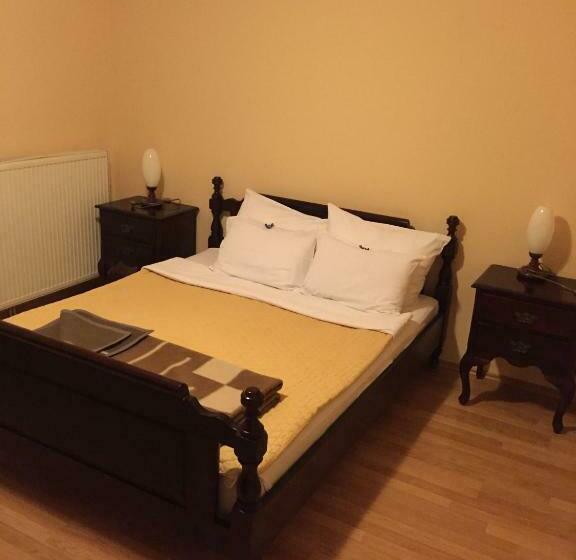 اتاق لوکس, Bed & Breakfast Karavan