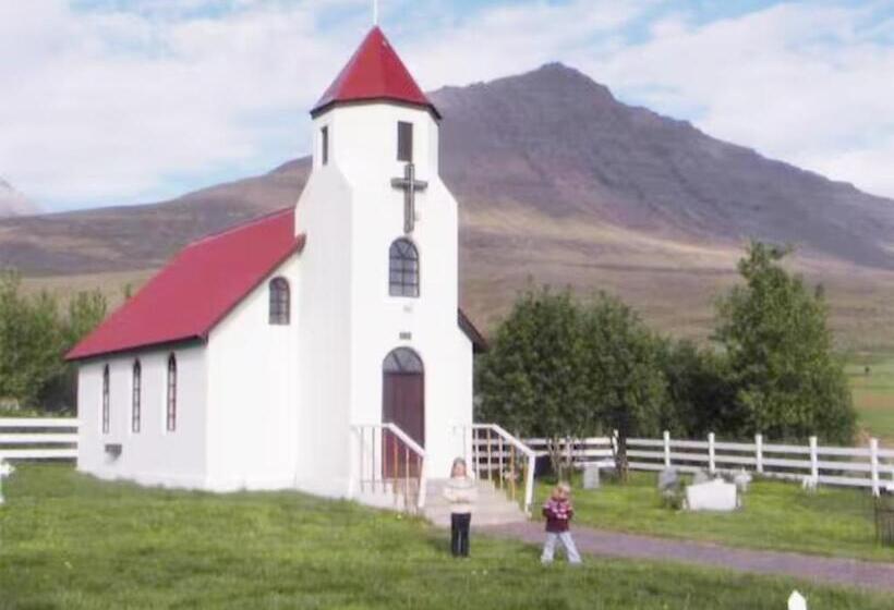 اتاق استاندارد با چشمانداز کوهستان, Flugumýri 2